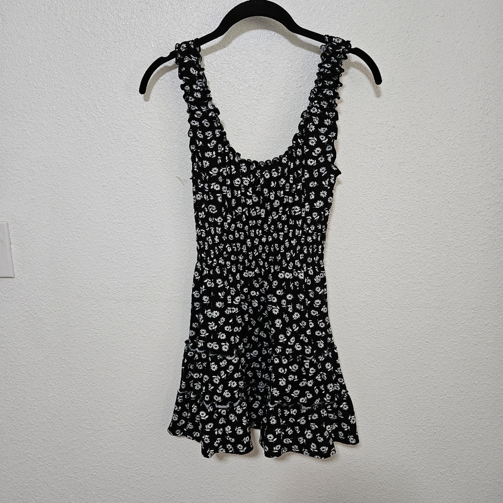 Urban Outfitters mini roushing upper part with ruffles size s/p - Picture 4 of 14